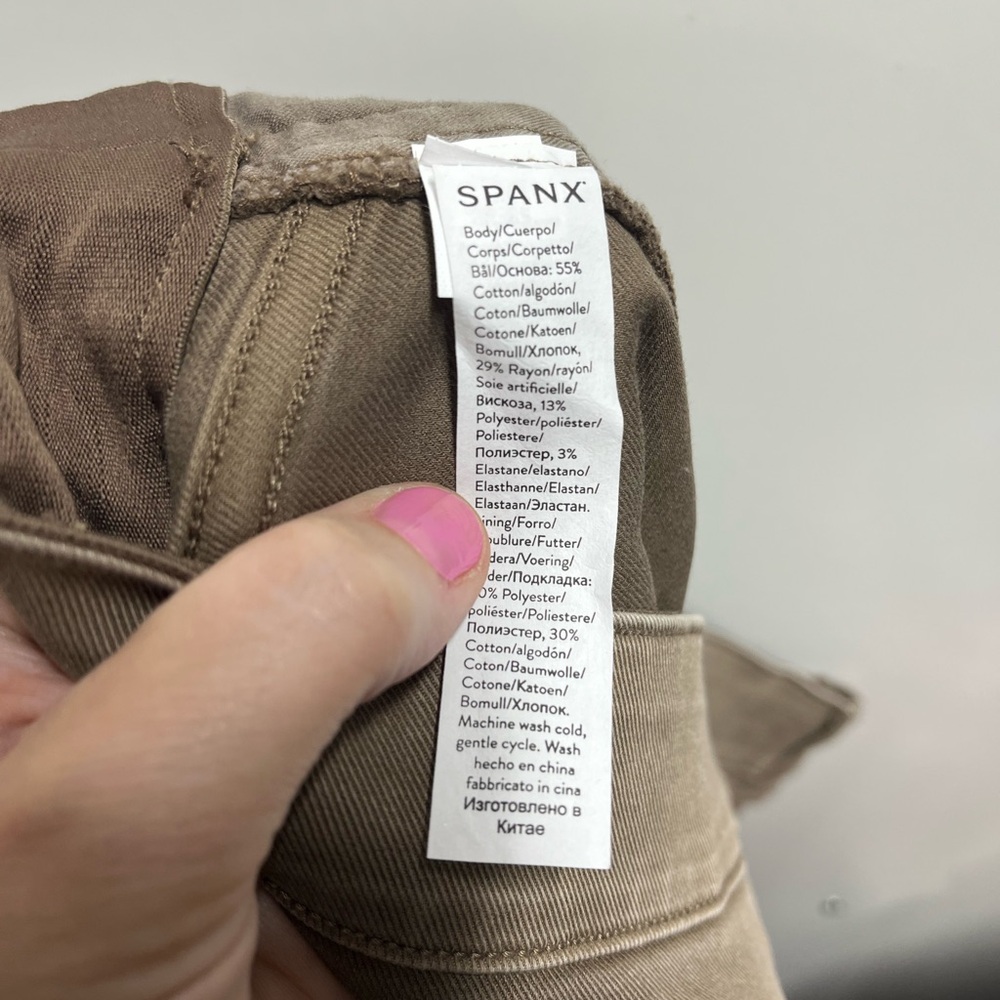 SPANX STRETCH TWILL SHORTS 6" size xl women’s in smoke brown - Picture 6 of 7